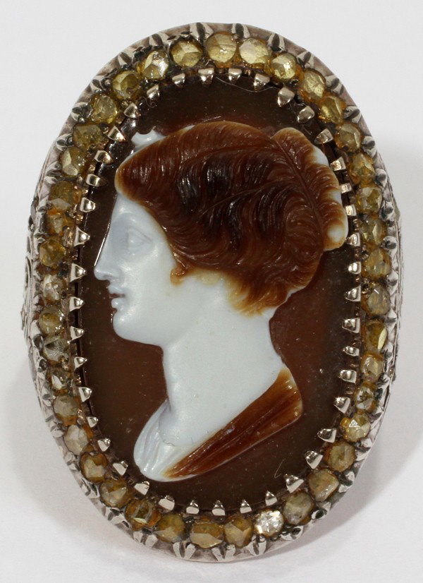 14KT GOLD, CHALCEDONY CAMEO & DIAMOND RING: 14KT GOLD, CHALCEDONY CAMEO & DIAMOND RING:Cameo-carved chalcedony depicts a woman in profile, bordered by 46 mine cut canary diamonds.