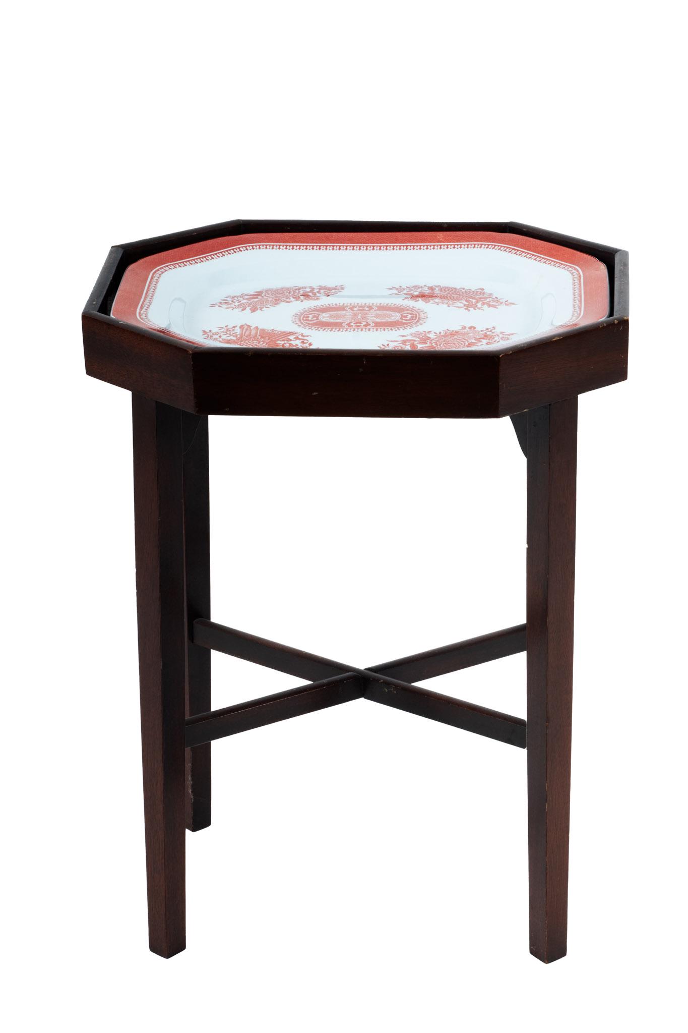 English Soft-paste Porcelain Spode Fitzhugh Platter In Mahogany Table (1 of 6)