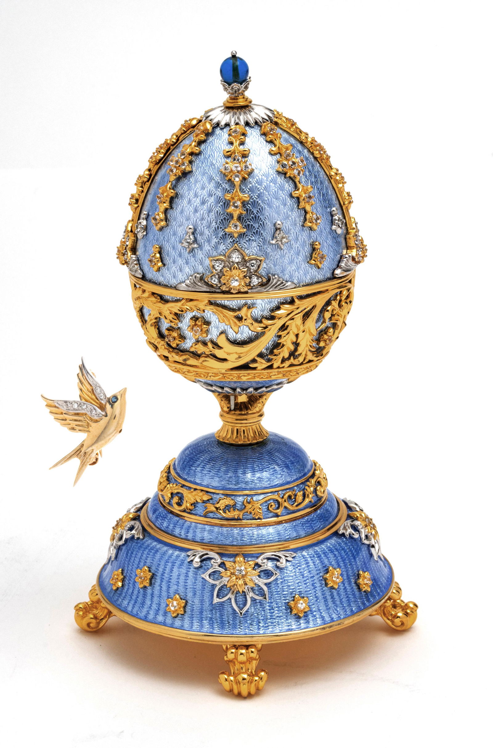 House Of Faberge For Franklin Mint  'The Fountain Of Jewels' Egg & Brooch, H 7'' Dia. 4'' 2 pcs (1 of 8)