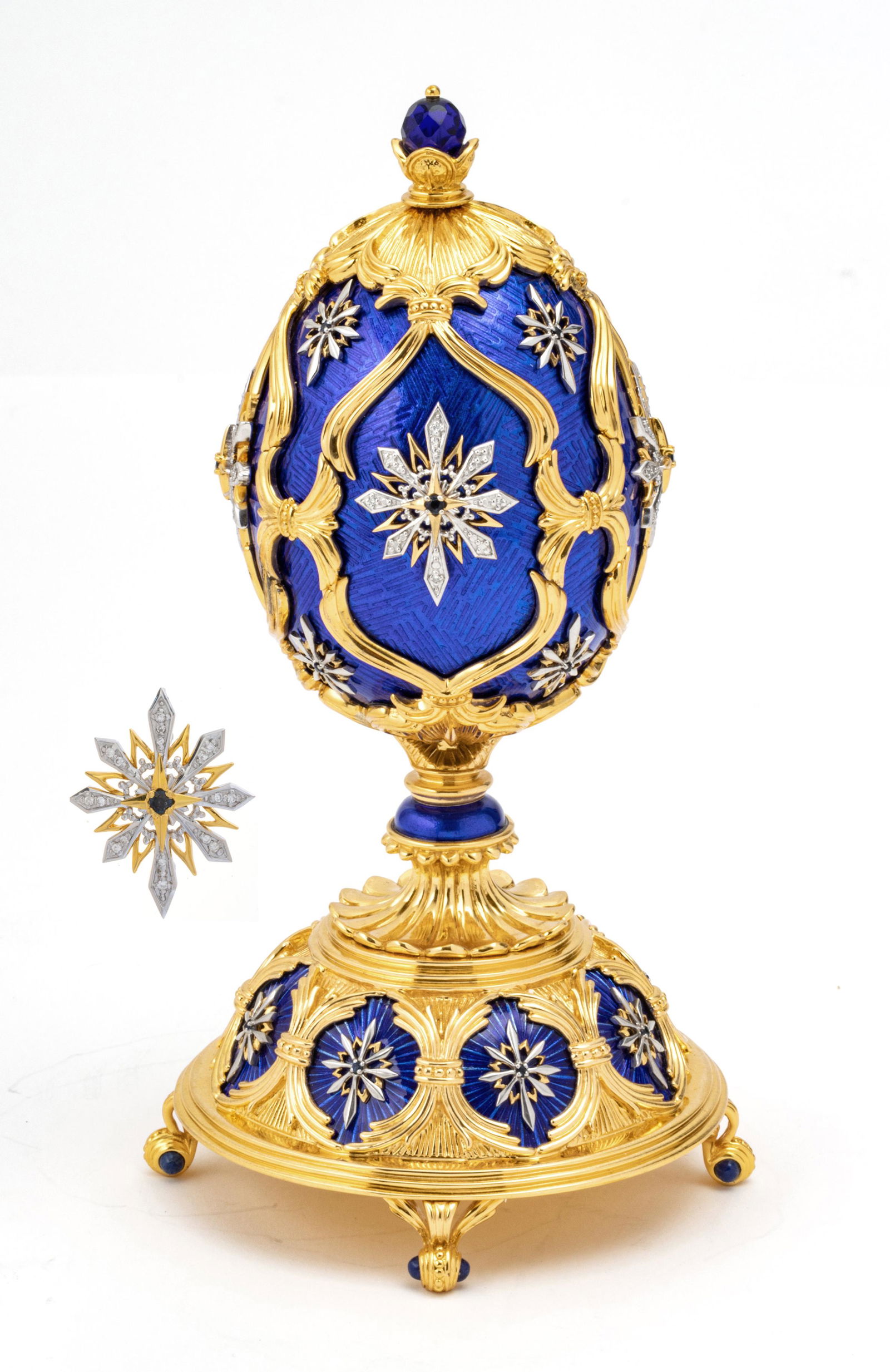 House Of Faberge For Franklin Mint  'The Star Of The North' Egg & 14kt Gold Brooch, H 7'' Dia. 4'' 2 (1 of 8)