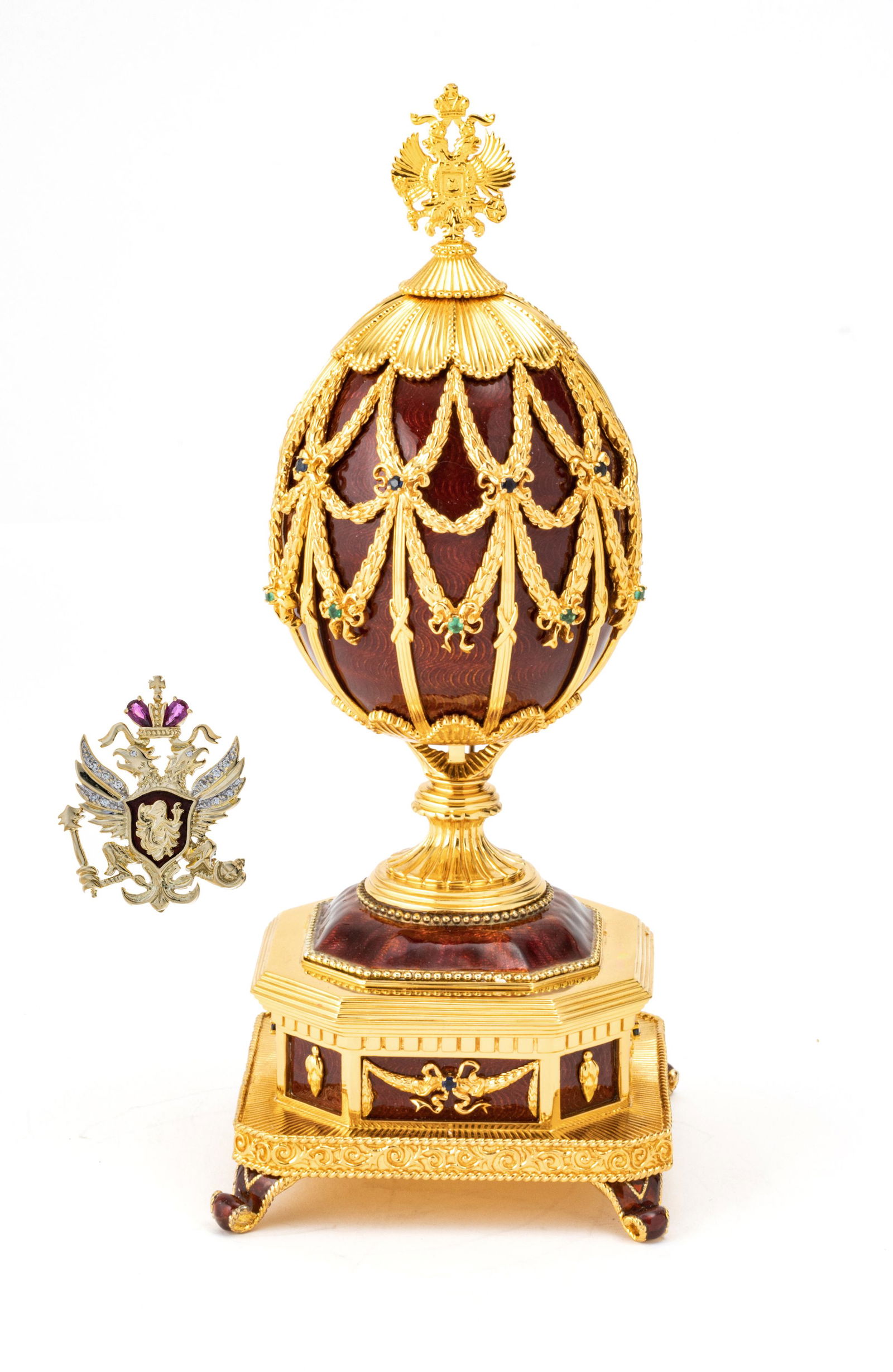 House Of Faberge For Franklin Mint  'Imperial Eagle' Egg & 14kt Gold Brooch, H 8'' Dia. 3.25'' 2 pcs (1 of 8)