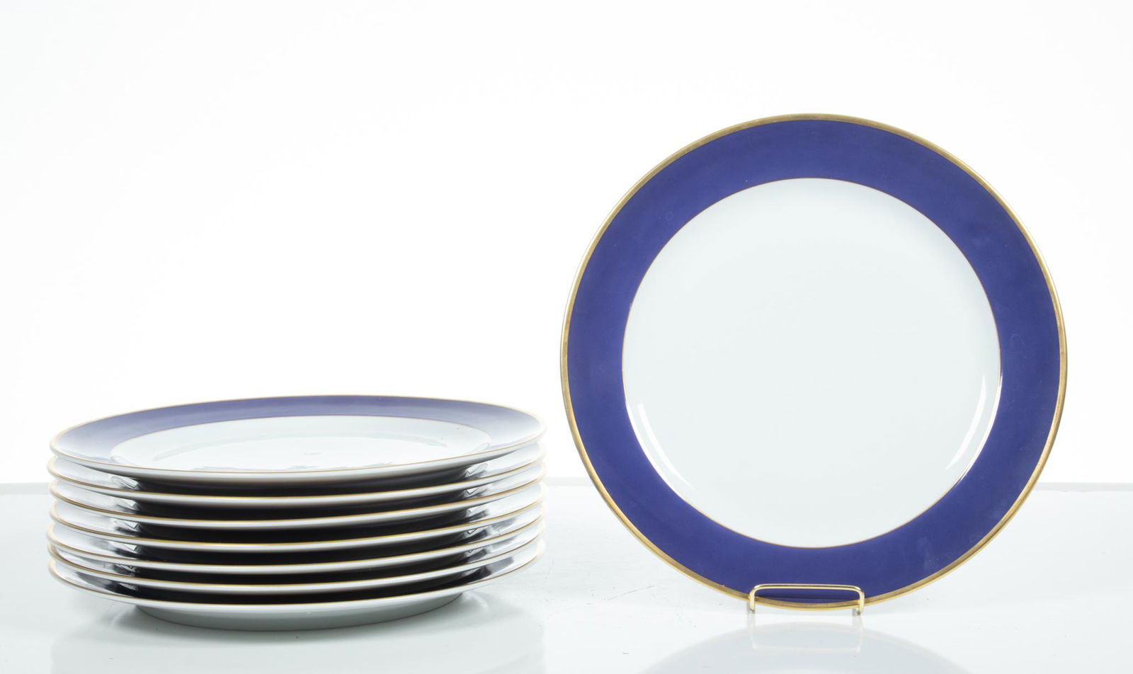 Mottahedeh For Vista Alegre (Portugal) Porcelain Chargers, Dia. 13'' 8 pcs (1 of 5)