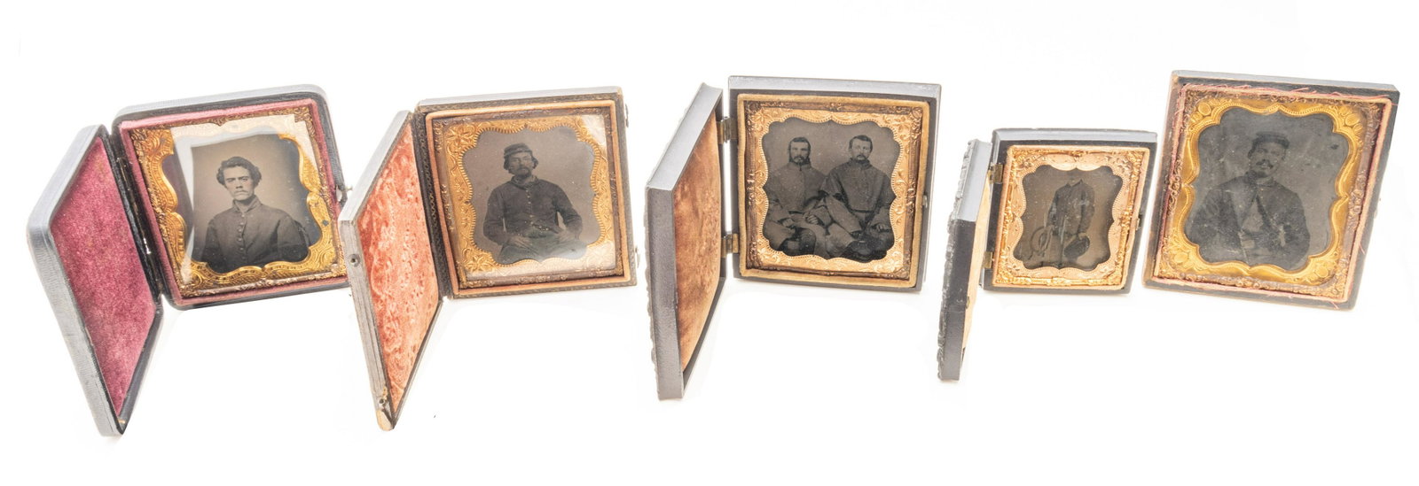 Daguerreotype Grouping 19th C., Portraits Of Military Men, Group Of Five Works H 3.25'' W 2.75'' 13: Daguerreotype Grouping 19th C., Portraits Of Military Men, Group Of Five Works H 3.25'' W 2.75'' 13 pcs Three males in Union uniforms H 3.25" W 2.75" (Tintypes) Two Military Figures in Heavy Overcoats
