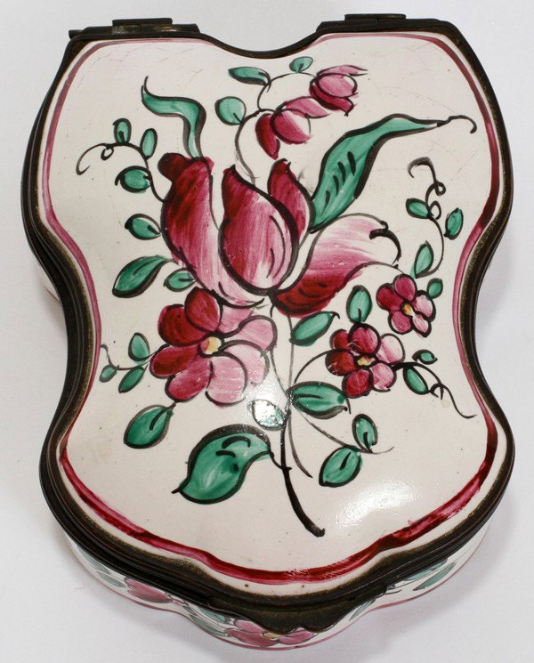 CONTINENTAL FAIENCE PATCH BOX, 18TH C.: CONTINENTAL FAIENCE PATCH BOX, 18TH C., L 4 1/2":A shield-form box with hinged cover, hand-painted floral sprays adorn the exterior and interior, marked in blue over glaze with "A". Measures L.4 1/2"