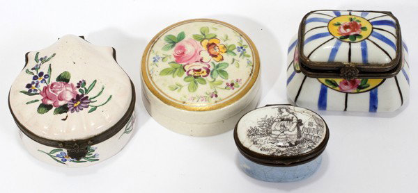 CONTINENTAL ENAMELED & PAINTED SNUFF BOXES: CONTINENTAL ENAMELED & PAINTED SNUFF BOXES, 18TH & 19TH CENTURY, L 1 1/2"-2 1/4":Including 1 small enameled box with a scene of a mother and child at the cover en grisaille which opens to reveal a sma