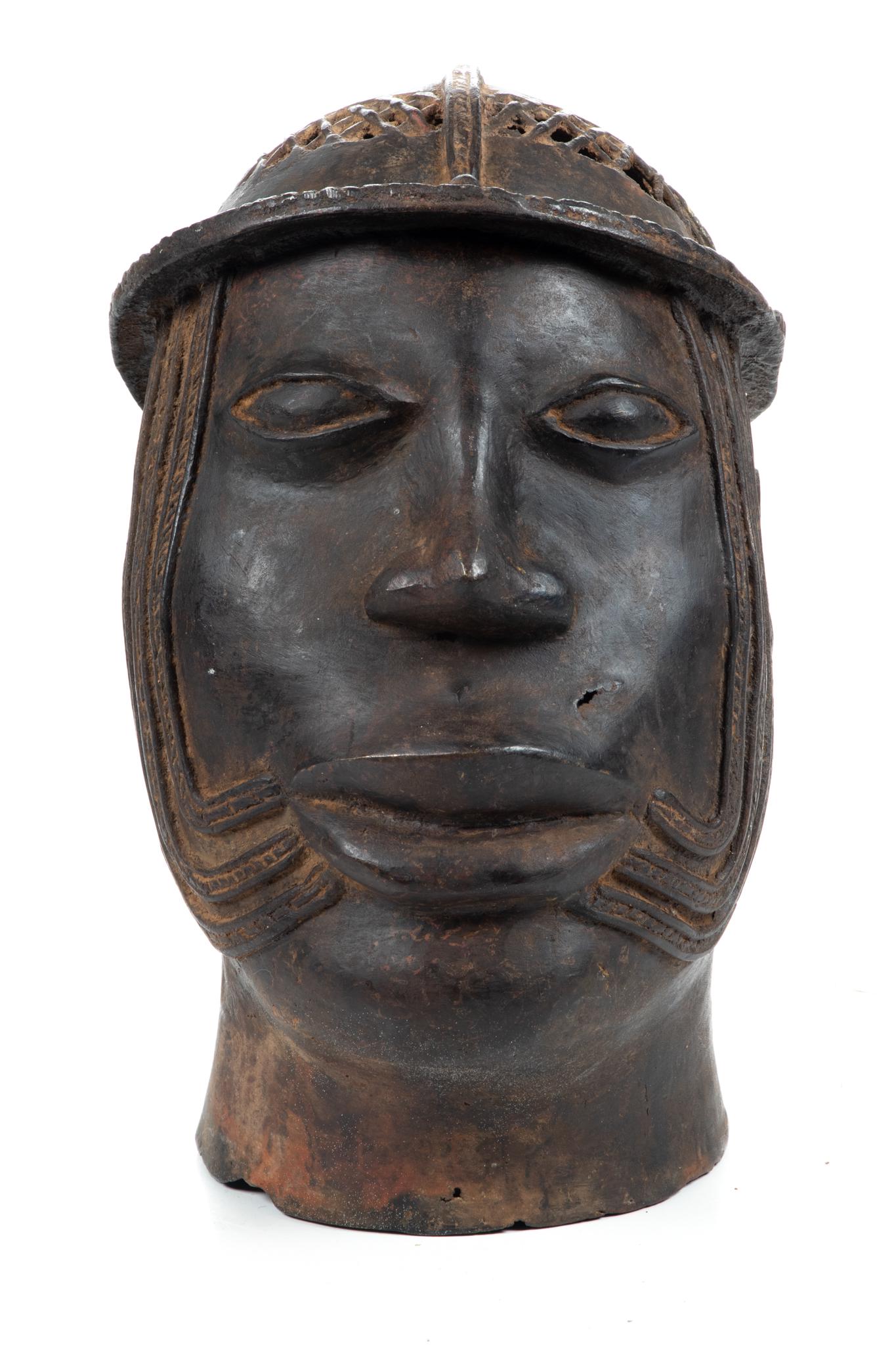 Benin African Bronze Sculpture, C. 19th.c., Head Of A Man Wearing A Hat, H 11'' W 6'' Depth 8'' (1 of 5)