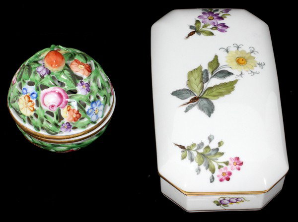 HEREND PORCELAIN COVERED BOX & PIERCED BOX,: HEREND PORCELAIN COVERED BOX, L 6 3/4", & ROUND PIERCED BOX, DIA. 2 1/2":The covered box has flowers and the pierced box has a strawberry finial. From the Estate of Mary Grace Pribanyec, Lincoln park 