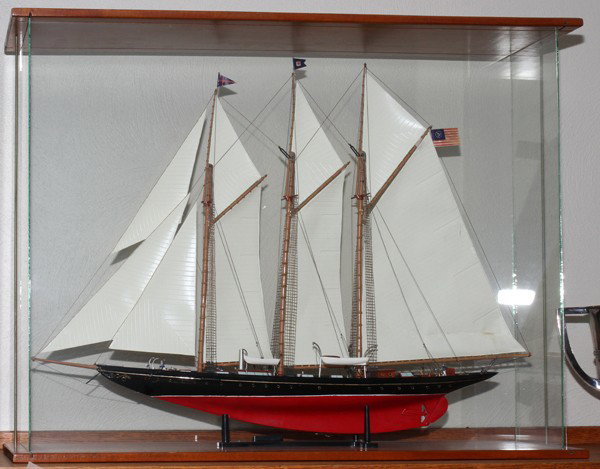 012475: GAFF RIG, 3 MASTED SCHOONER WOOD SHIP MODEL,