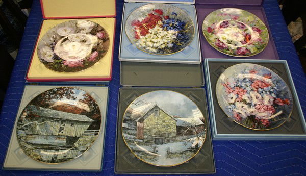 ROYAL DOULTON COLLECTOR PLATES, 6 PIECES: ROYAL DOULTON COLLECTOR PLATES, 6 PIECES:Four Hahn Vidal (a) 'From My Mothers Garden', (b) 'Spring Harmony', (c) 'From the Poet's Garden' and 'Country Bouquet', dia. 10"; two Eric Sloane 'Pennsylvania