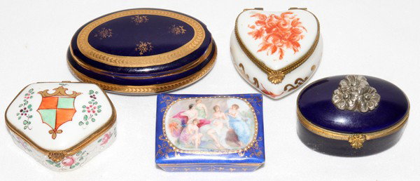 LIMOGES PORCELAIN BOXES (4) & ANOTHER BOX: LIMOGES PORCELAIN BOXES (4) & ANOTHER BOX, W 2"-3 3/4":Including 4 Limoges porcelain boxes, three of which with hinged covers, and 1 Viennese style rectangular box with removable cover. Five items tot