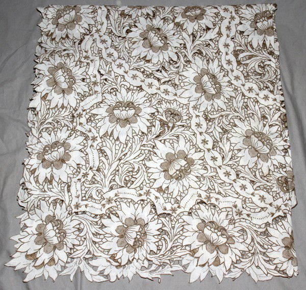 CUT WORK LINEN TABLECLOTH, 72" X 120": CUT WORK LINEN TABLECLOTH, 72" X 120":Cut work linen, measurement is 72" x 120. Flower motif.