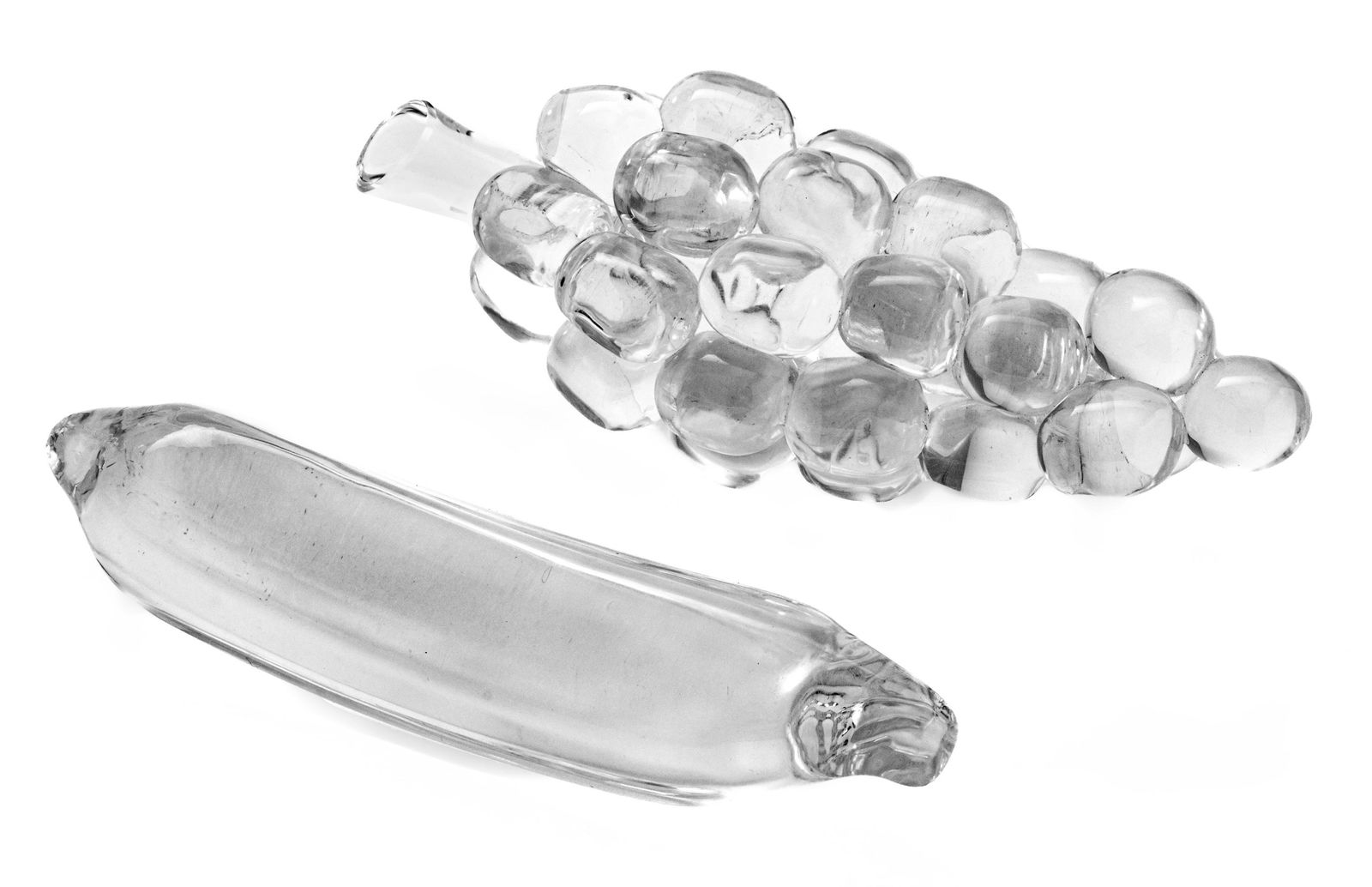 Steuben Crystal Grape Bunch And Banana L 6.5'' (1 of 3)