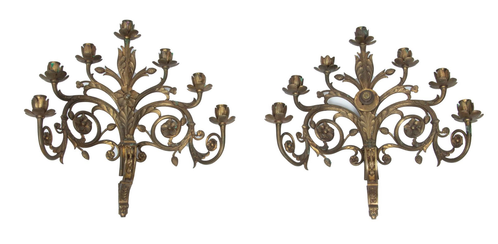 French Baroque Style Gilt Bronze Sconces C. Mid 20th C., H 22'' Depth 9'' 1 Pair: French Baroque Style Gilt Bronze Sconces C. Mid 20th C., H 22'' Depth 9'' 1 Pair | Not electrified. Provenance: Provenance: Property of a prominent Central Avenue, Bay City, MI collector.