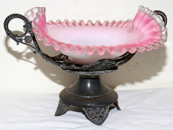 JAMES W. TUFTS SILVERPLATE & CASED GLASS CENTER: JAMES W. TUFTS SILVERPLATE & CASED GLASS CENTERPIECE, LATE 19TH C., H 8 1/2", W 13":