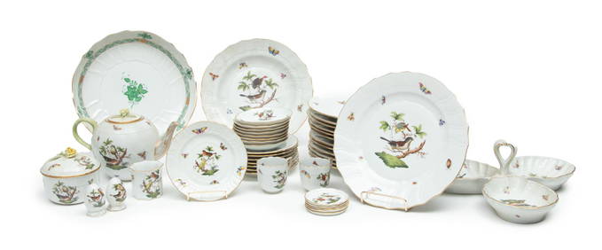 Herend (Hungary, Est. 1826) 'Rothschild Bird' Porcelain Dinner Service, 67 pcs + 1 'Chinese Bouquet' (1 of 6)