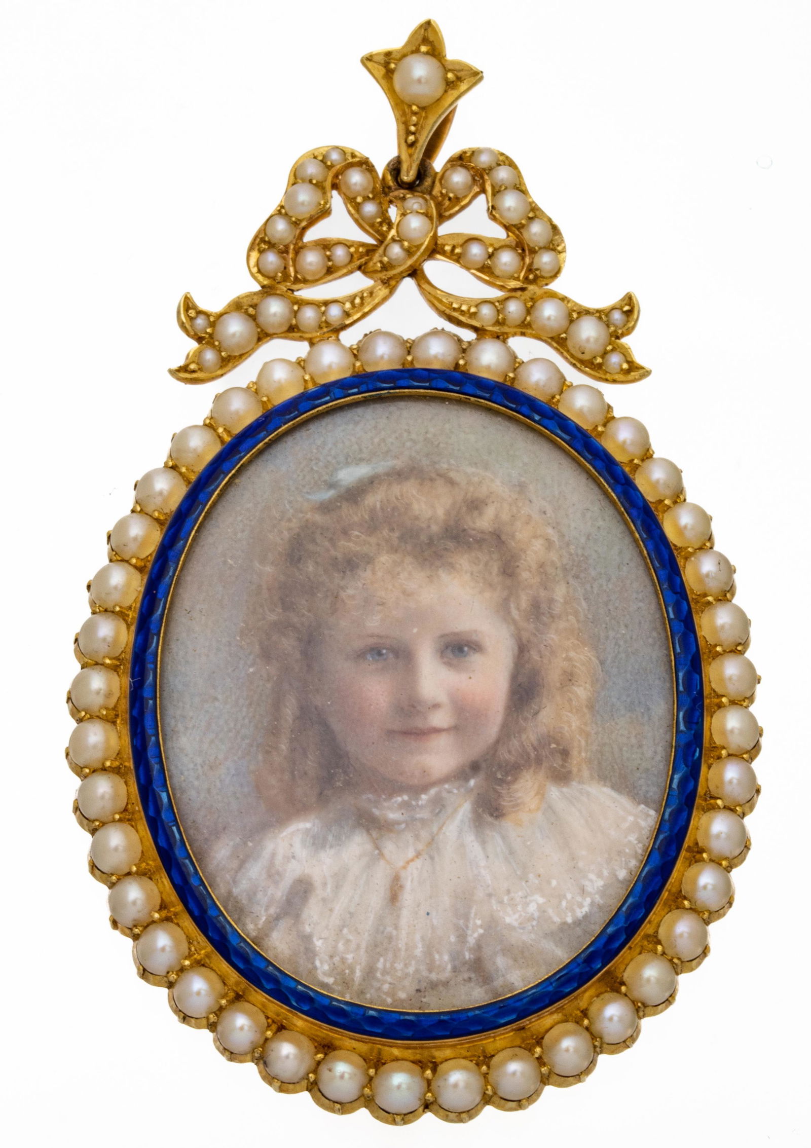 15K Yellow Gold Frame And Portrait Pendant H 2.2'' W 1.3'' 17g (1 of 5)