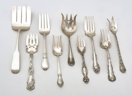 Old Newbury Crafters Sterling Silver Serving Fork +7 Sterling Silver Serving Forks 15t oz 8 pcs: Old Newbury Crafters Sterling Silver Serving Fork +7 Sterling Silver Serving Forks 15t oz 8 pcs | Old Newbury Crafters Hand Wrought sterling 3.6 t oz. Serving Fork 9.8". No monogram. Plus 7 fancy ster