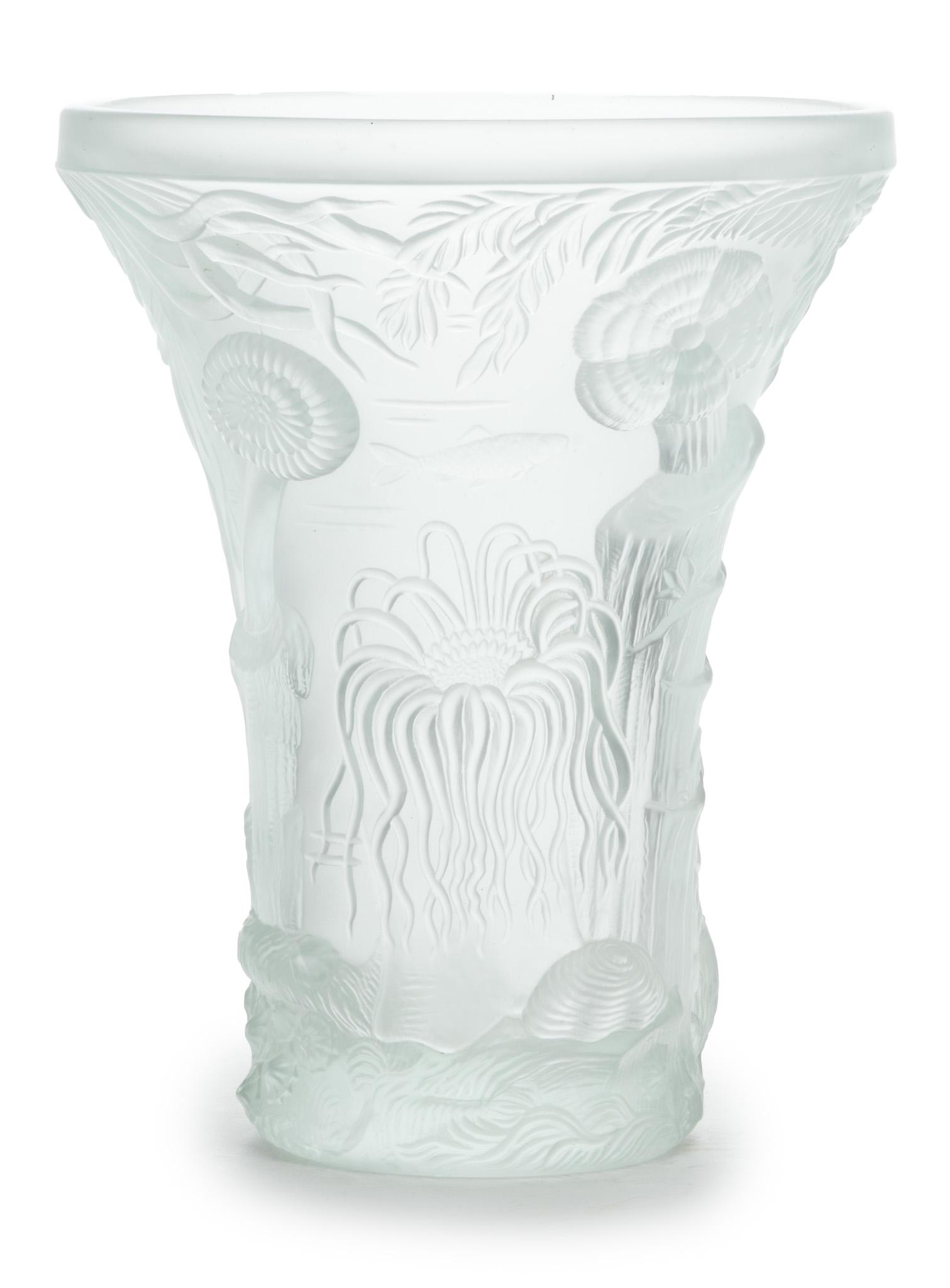 Josef Inwald (Czech, 1837-1906) Art Glass Vase, Aquatic Designs, H 10.25" Dia. 8.25": Josef Inwald (Czech, 1837-1906) Art Glass Vase, Aquatic Designs, H 10.25" Dia. 8.25" | Art glass vase decorated with forms of seaweed, fish and jelly fish.