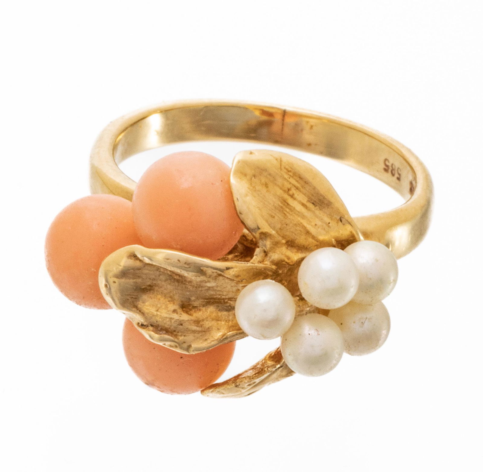 14k Yellow Gold, Coral, And Freshwater Pearl Ring (1 of 7)