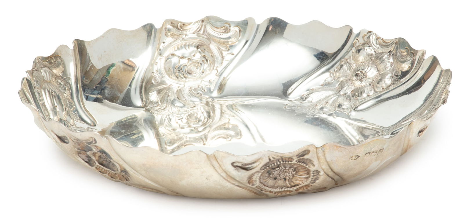 TWD (London) Sterlin Silver Decorative Open Round Bowl, 1916, H 1.5" Dia. 9" 13.92t oz (1 of 5)