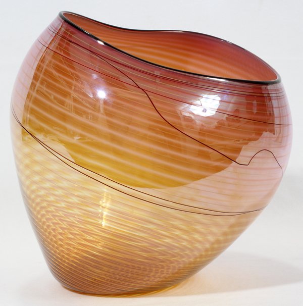 061024 DALE CHIHULY GLASS BASKET, H 9", W 8 1/2"