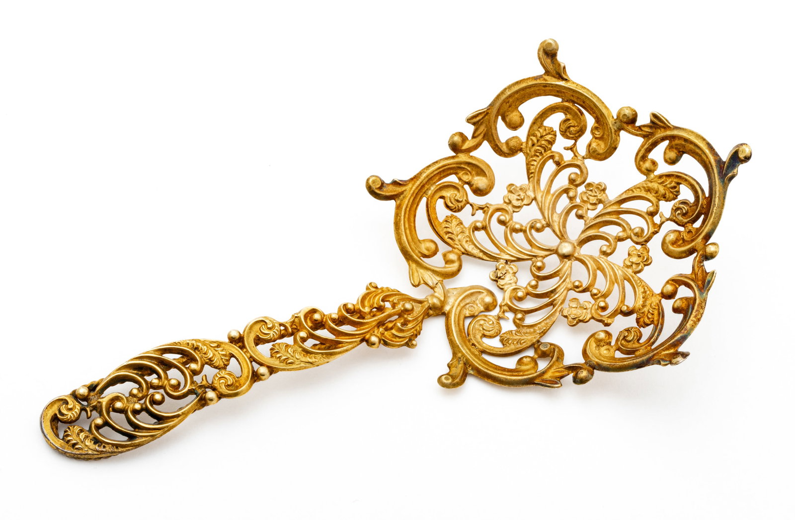 Sterling with Gold Plate Fancy Spoon Ca. 1920, L 5" 23.5g: Sterling with Gold Plate Fancy Spoon Ca. 1920, L 5" 23.5g | Impressed "sterling". Intricate design. Provenance: From the Estate of Prominent Collector, Leon Zielinski, Macomb County, MI
