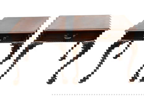 Henredon 'Rittenhouse Square' Mahogany End Tables, H 23.5" W 23" L 27" 2 pcs: Henredon 'Rittenhouse Square' Mahogany End Tables, H 23.5" W 23" L 27" 2 pcs | the tables are of Chippendale style with four cabriole legs, terminating on ball and claw feet. the brass pull handles op