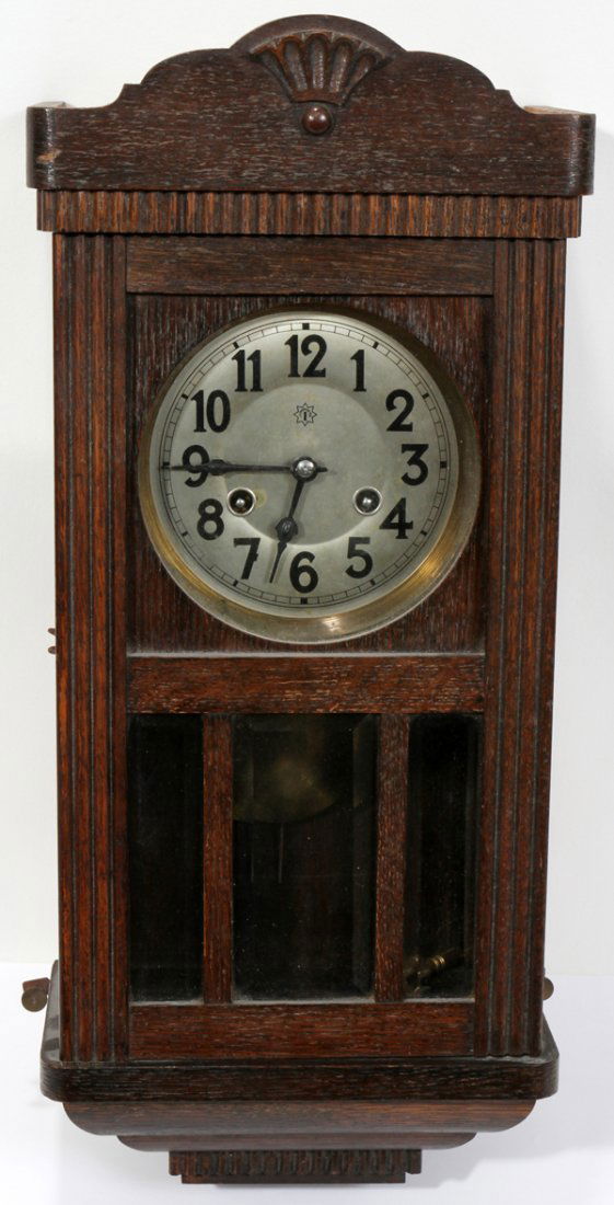 070126 JUNGHANS GERMAN OAK WALL CLOCK, H 22", L 9" Lot 070126