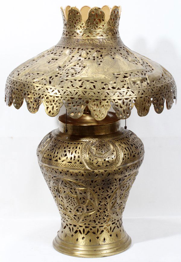070267 INDIA BRASS THREELIGHT TABLE LAMP,