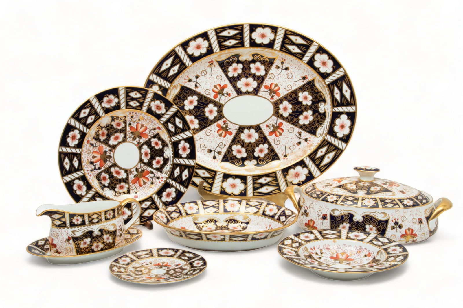 Royal Crown Derby (English) 'Imari' Bone China Dinner Service Set, W 14" L 17.25" 55 pcs: Royal Crown Derby (English) 'Imari' Bone China Dinner Service Set, W 14" L 17.25" 55 pcs | the collection includes 12 dinner plates (DIA 10.5"), 13 salad plates (DIA 8"), 11 cream soup bowls (DIA 8.5"