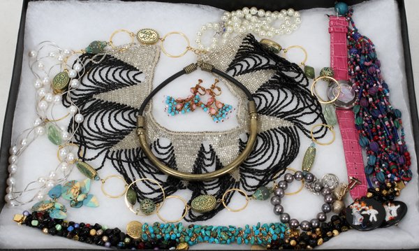 COSTUME JEWELRY, INCLUDING WATCHES & NECKLACES: COSTUME JEWELRY, INCLUDING WATCHES & NECKLACES:Joan Rivers, Honora Watch, Honora Pearl Bracelet with sterling silver clasp, Freshwater pearl by the yard necklace, Christian Dior, 1 Watch, 1 Beaded col