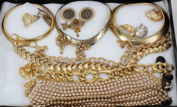 COSTUME JEWELRY: COSTUME JEWELRY:5 necklaces, 3 choker, 8 pair of earrings, 1 brooch, Angela Visconti, Monet Brooch, Sterling Silver Enhancer.