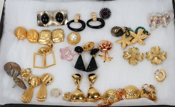COSTUME JEWELRY: COSTUME JEWELRY:21 pair of earrings, 1 pin, 1 enhancer, 23 pieces: Richard Kerr, Givenchy, JBK, GJD, Heidi Daus, Essex, W. Germany, Kenneth Lane, St. Johns, Sterling Silver Mother of Pearl enhancer.