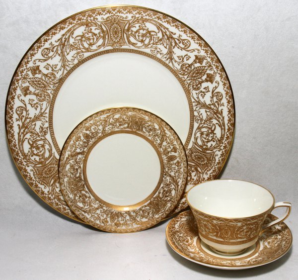 ROYAL WORCESTER 'EMBASSY' PORCELAIN DINNER WARE: ROYAL WORCESTER 'EMBASSY' PORCELAIN DINNER WARE, 44 PIECES:White with gold, including 10 dinner plates, Dia.10", 1 salad plate, Dia.8", 9 bread-and-butter plates, Dia.6", 11 cups and 11 saucers, 1 cre