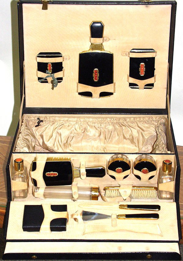 ART DECO ENAMELED FITTED TRAIN CASE, C. 1920,: ART DECO ENAMELED FITTED TRAIN CASE, C. 1920, H 6 1/2", W 13 1/2", L 18":