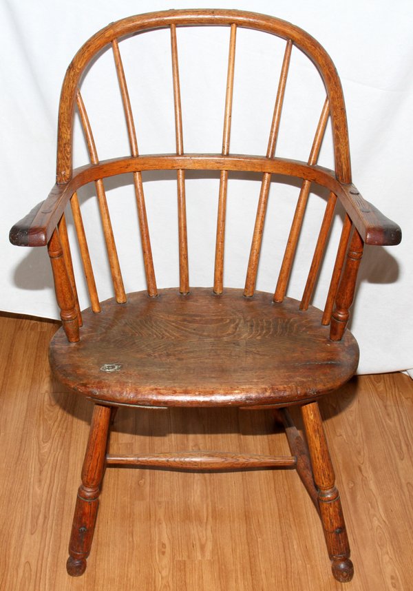 AMERICAN HICKORY & OAK WINDSOR ARMCHAIR, 19TH C: AMERICAN HICKORY & OAK WINDSOR ARMCHAIR, 19TH C.:Six-spindle back, baluster-turned supports joined by a stretcher.