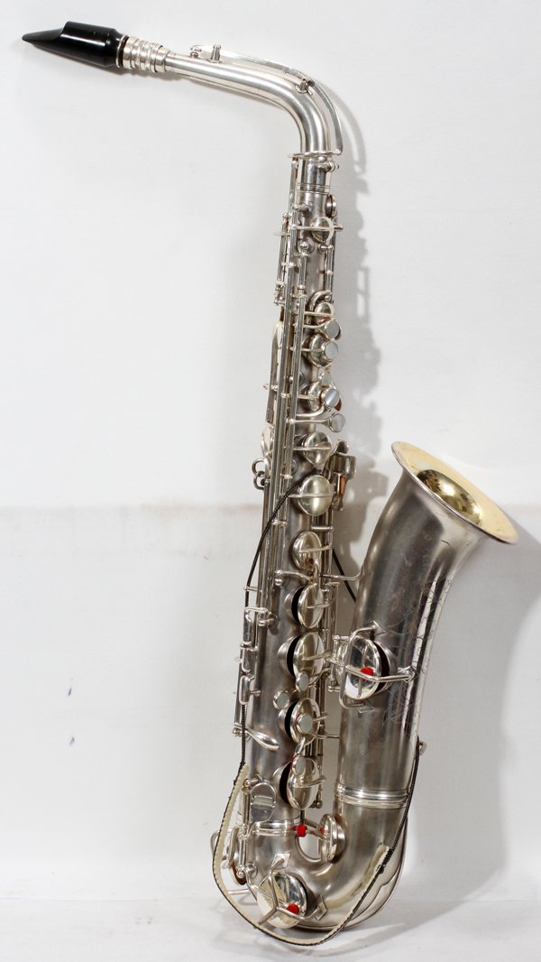 C.G.CONN, SILVERED BRASS SAXOPHONE, H 25": C.G.CONN, SILVERED BRASS SAXOPHONE, H 25":