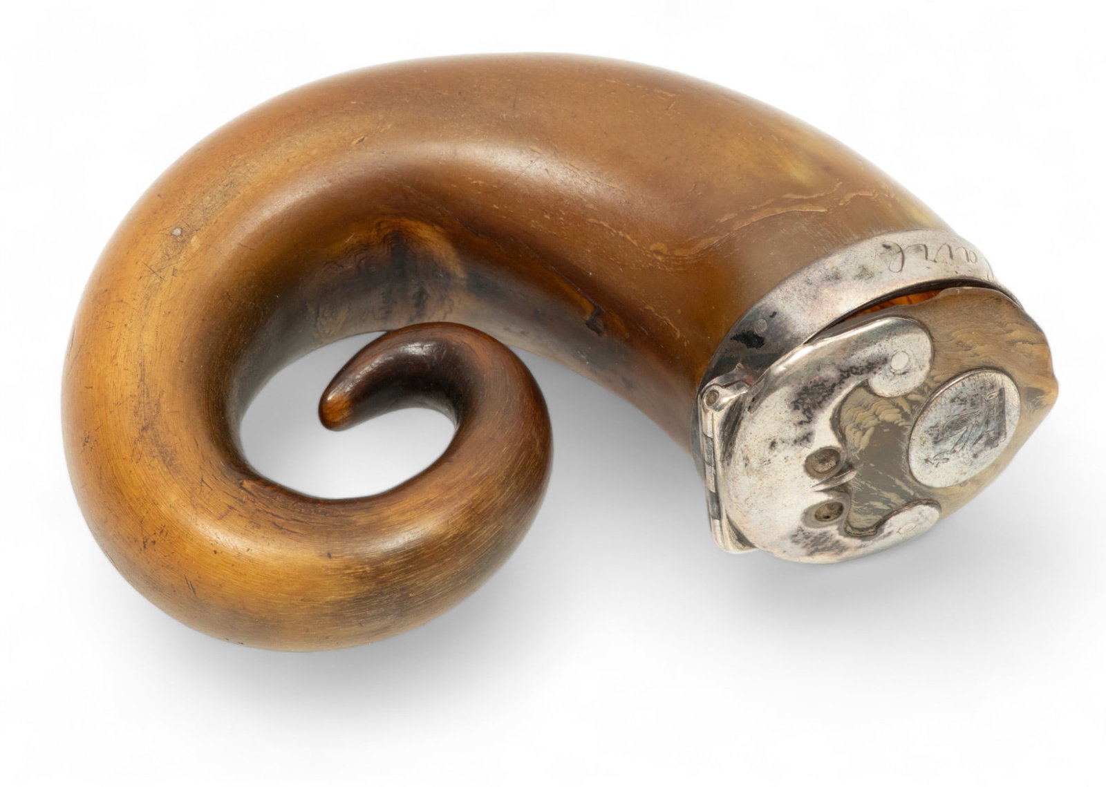 Scottish Silver Mounted Ram's Horn Snuff Mull, Ca. 19th C., H 2.5" W 3.5": Scottish Silver Mounted Ram's Horn Snuff Mull, Ca. 19th C., H 2.5" W 3.5" | Hinged lid, Inscribed "Alexr Sinclaire" at the rim. No hallmarks. Provenance: Property from a Rochester, MI private collecto