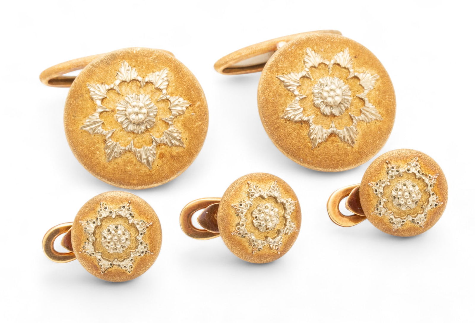 Maison Buccellati (Italian) 750 Gold Cufflinks with 3 Studs, 1895-1896, L 0.75" Dia. 0.75" 26g (1 of 9)