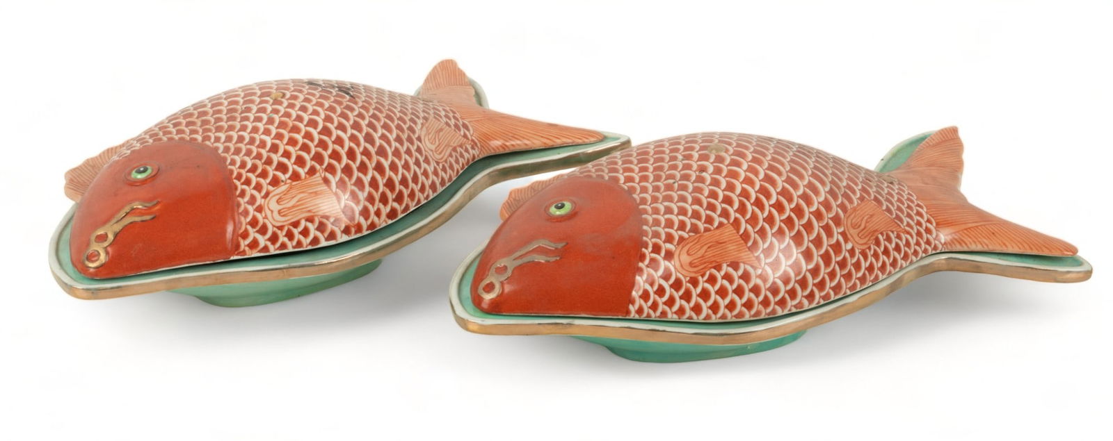 Chinese Famille Rose Porcelain Fish Form Covered Plates, H 5" W 6.5" L 14" 2 pcs (1 of 4)