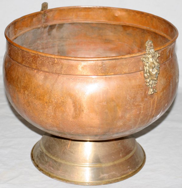COPPER BUCKET, H 12", DIA 16": COPPER BUCKET, H 12", DIA 16":no handle