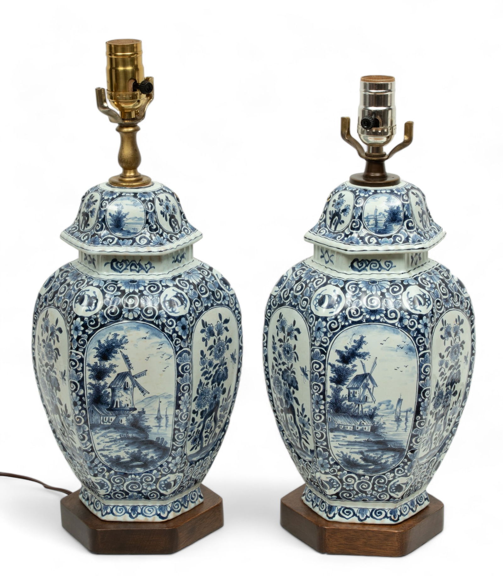 Ijsbrand Van Duijin (Dutch (Active 1773-1791)) De Porceleyne Schotel Pottery Vases - Lamps 18th C., (1 of 3)