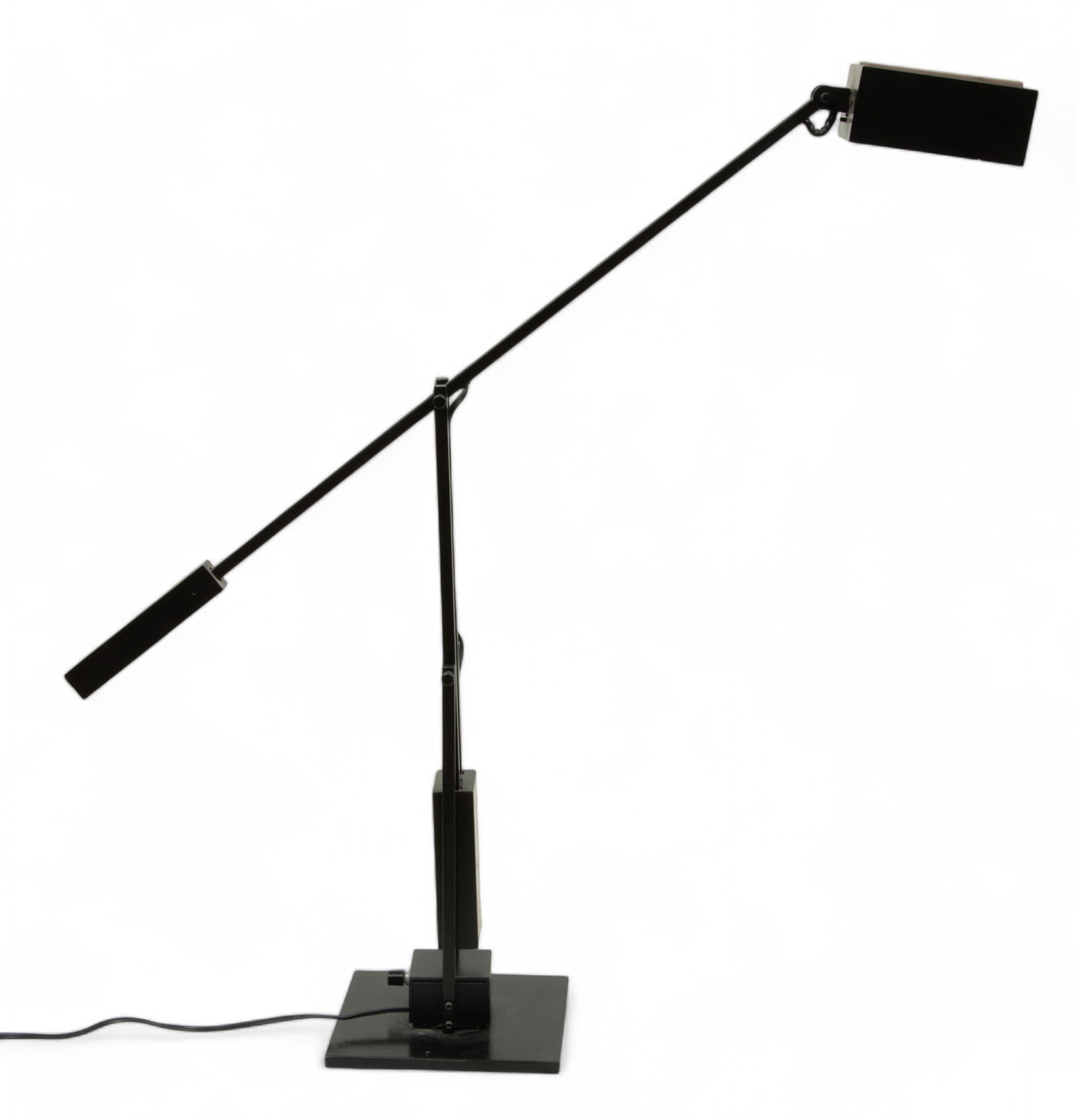 Robert Sonneman (American, B. 1943) Counter Balance Desk Lamp H 12" L 37": Robert Sonneman (American, B. 1943) Counter Balance Desk Lamp H 12" L 37" | Black enameled metal frame. Two arms with two counterweights. Single socket. Knob dimming switch. Sonneman label at the base