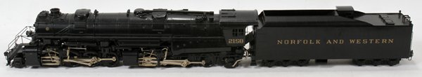 MAX GREY TRAINS, O SCALE, NORFOLK & WESTERN,: MAX GREY TRAINS, O SCALE, NORFOLK & WESTERN, 2-8-8-2 STEAM LOCOMOTIVE & TENDER, L 17" & 11":Engine with "2158" below the cabin window.