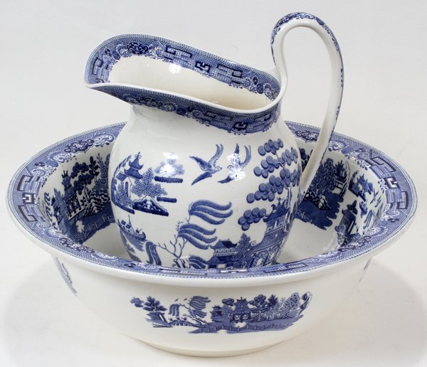 WEDGWOOD TRANSFER WARE WASH PITCHER: WEDGWOOD 'WILLOW' BLUE & WHITE TRANSFER WARE WASH PITCHER & BASIN, DIA 16":Pitcher measures H. 11 1/2".