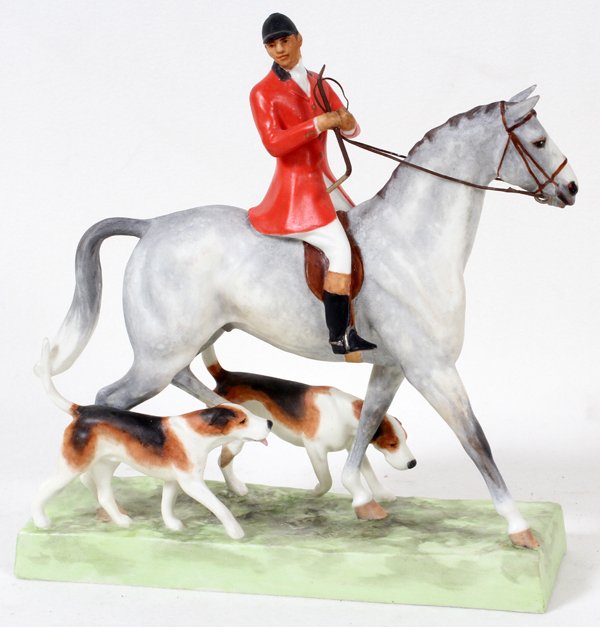 DORIS LINDNER FOR ROYAL WORCESTER FIGURE: DORIS LINDNER FOR ROYAL WORCESTER, PORCELAIN FIGURE 'HUNTSMAN & HOUNDS', H 7 1/2", L 7":inscribed on underside: 'Huntsman and Hounds modelled by Doris Lindnder #3115'. No base.