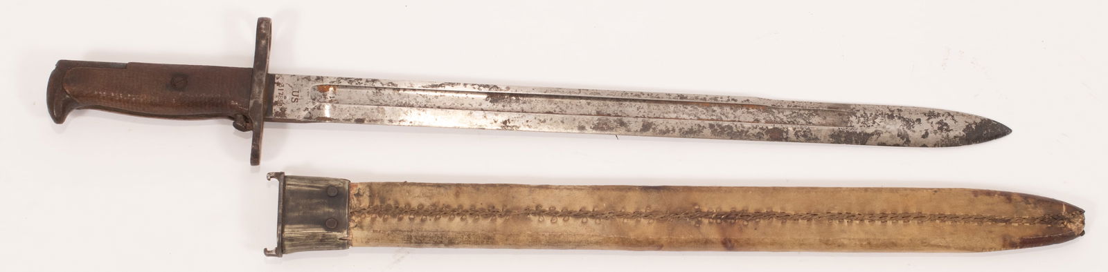 U.S. Army Bayonet 'S.A' HallMarked-Blade with Original Locking & Release Sheath 1908 L 21'' (1 of 4)