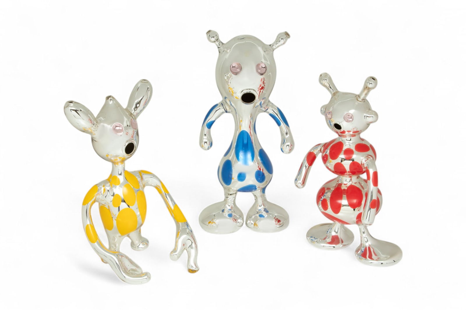 Massimo Lunardon for Berengo Studio (Venetien, B. 1964) Borosilicate Glass Sculptures, 2010, 'Esseri: Massimo Lunardon for Berengo Studio (Venetien, B. 1964) Borosilicate Glass Sculptures, 2010, 'Esseri (Alien)' H 15.3" W 6.5" Depth 3" 3 PCS The blue alien (H 15.25" x W 6.5" x D 3") is signed and date