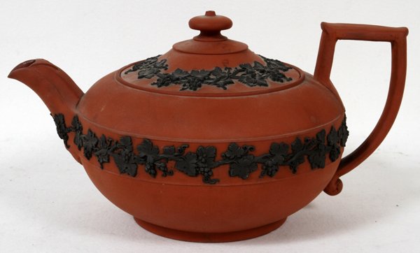 WEDGWOOD JASPERWARE RUSTICO TEAPOT: WEDGWOOD JASPERWARE RUSTICO TEAPOT: