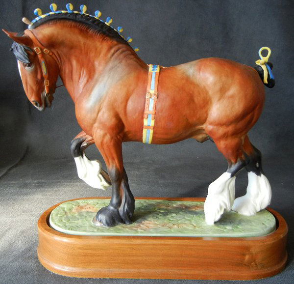 DORIS LINDNER ROYAL WORCESTER SHIRE STALLION: DORIS LINDNER ROYAL WORCESTER SHIRE STALLION, H 9 1/4", L 9 1/2":Base. Marked.